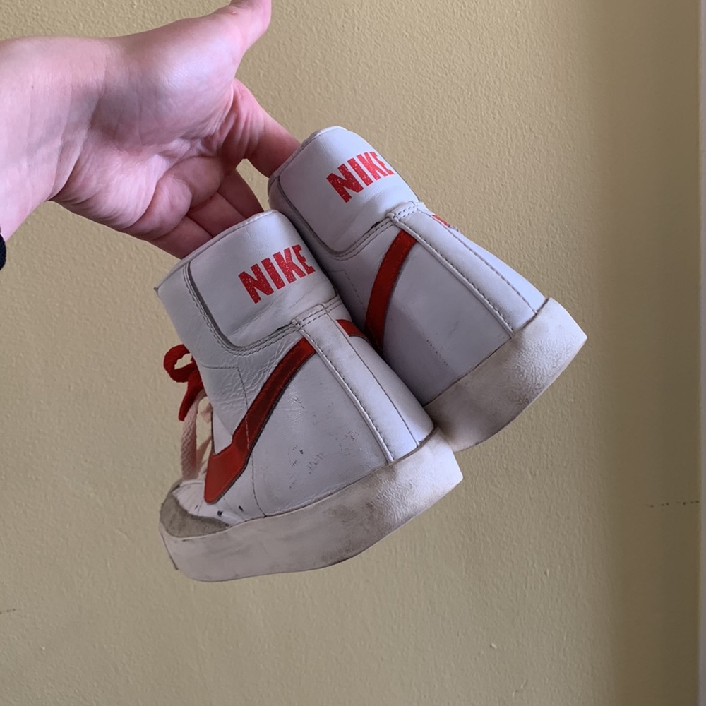 Nike Blazer Mid ‘77 - Picture 2 of 4